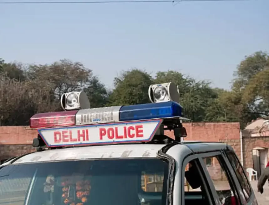 152281206 St. Stephen’s College & St. Thomas School in Delhi have received bomb threats via email