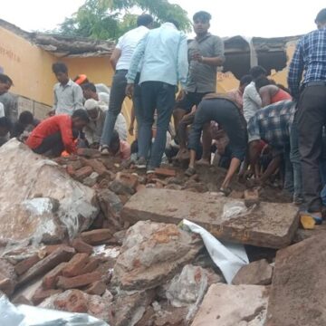 4 Dead After the collapse of a school roof in Rajasthan
