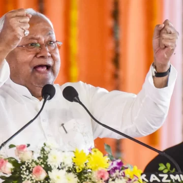 After 1 crore jobs, Nitish Kumar has now pledged 125 units of free electricity per month ahead of  Bihar Polls