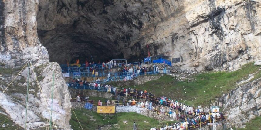 Amarnath Yatra has suspended from the Pahalgam and Baltal base camps today due to heavy rainfall