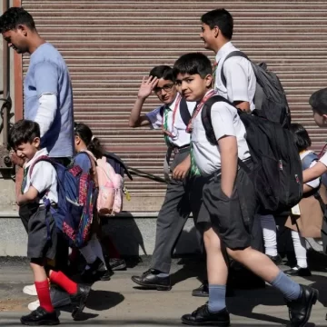 Schools are closed today in various districts Across India Due to Kanwar Yatra