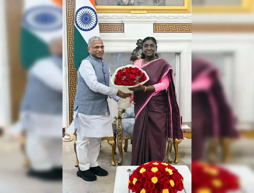 day-after-vp-dhankhars-resignation-rajya-sabha-deputy-chairman-harivansh-calls-on-president-murmu Deputy Chairman of Rajya Sabha Meets President after Jagdeep Dhankhar’s Resignation