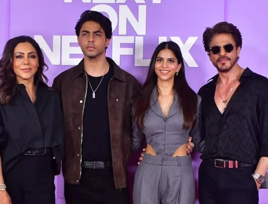 Aryan Khan’s ‘Casual Tareeka’ for Entering into His Car is Something you can Try