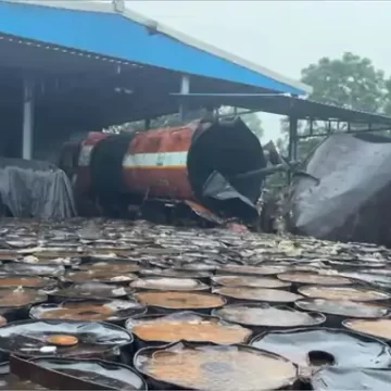 Fatal Tanker Explosion in Vadodara During Asphalt Unloading Kills Three