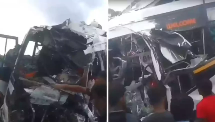 West Bengal Tragedy: High-Speed Bus Crashes Into Parked Truck in Burdwan, 10 Dead and 30 Injured