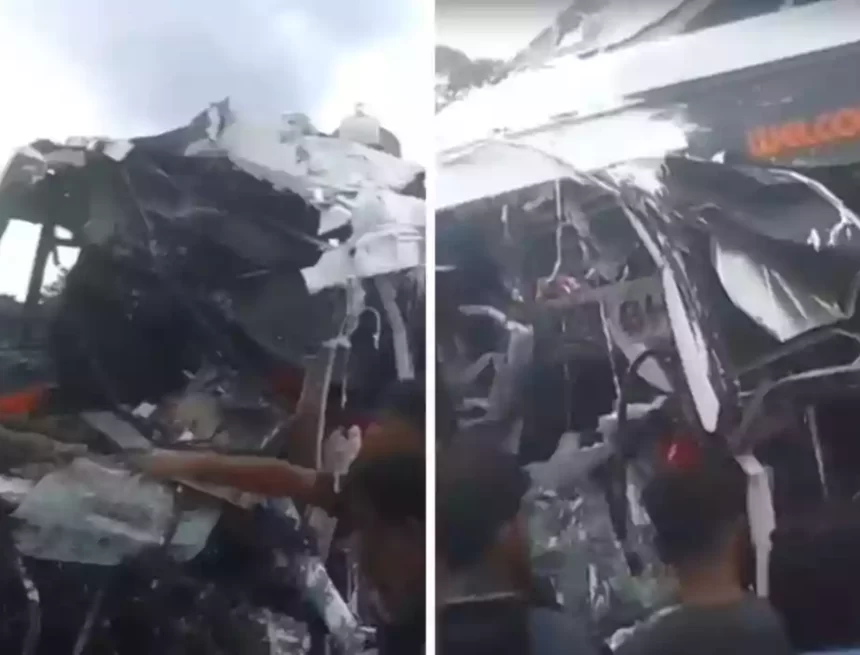 1755231089_article_image_(3) West Bengal Tragedy: High-Speed Bus Crashes Into Parked Truck in Burdwan, 10 Dead and 30 Injured