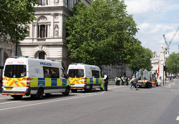 two-killed-after-stabbing-attack-in-london
