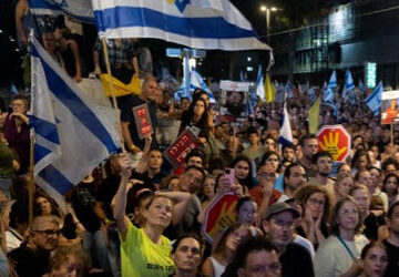 thousands-of-israelis-protest,-demand-deal-for-hostages-in-gaza