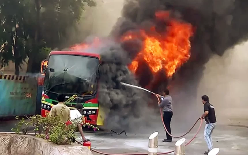 Mumbai CNG BEST Bus Catches Fire in Vikhroli, No Injuries