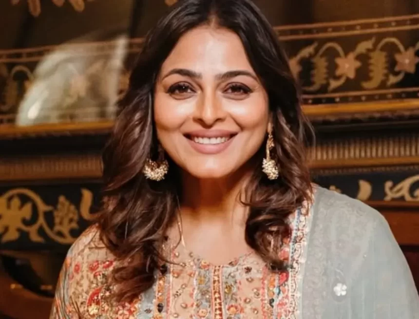 6003-shilpa-shirodkar-files-police-complaint-after-mumbai-bus-hits-her-car-how-ruthless-are-these-guys Actor Shilpa Shirodkar’s Car Hit by Bus in Mumbai, Files Police Complaint