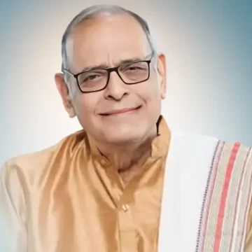 Achyut-Potdar-1755571053646 Veteran Actor Achyut Potdar, Beloved ‘3 Idiots’ Professor, Passes Away at 91