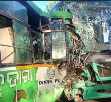 Head-On Collision Between Two Buses in Ganjam Leaves Driver Critically Injured