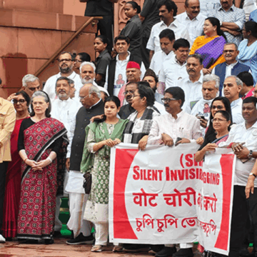 ‘124 Not Out’: INDIA Bloc MPs Protest in Parliament Over SIR Issue, Slam Centre on Bihar Irregularities