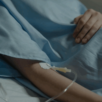 Man Hospitalised After Replacing Salt With Chemical Suggested by AI Chatbot