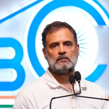 Rahul Gandhi Slams Bills Allowing Removal of Jailed Ministers, Calls Move ‘Medieval’