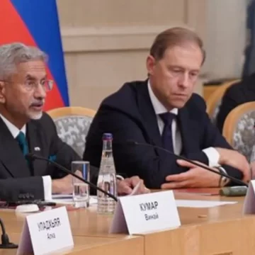 Amid US Tariffs, Jaishankar Urges Russian Firms to Deepen Trade Ties with India