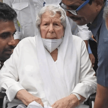 Simone Tata, Former Tata Executive and Stepmother of Ratan Tata, in ICU at Breach Candy Hospital