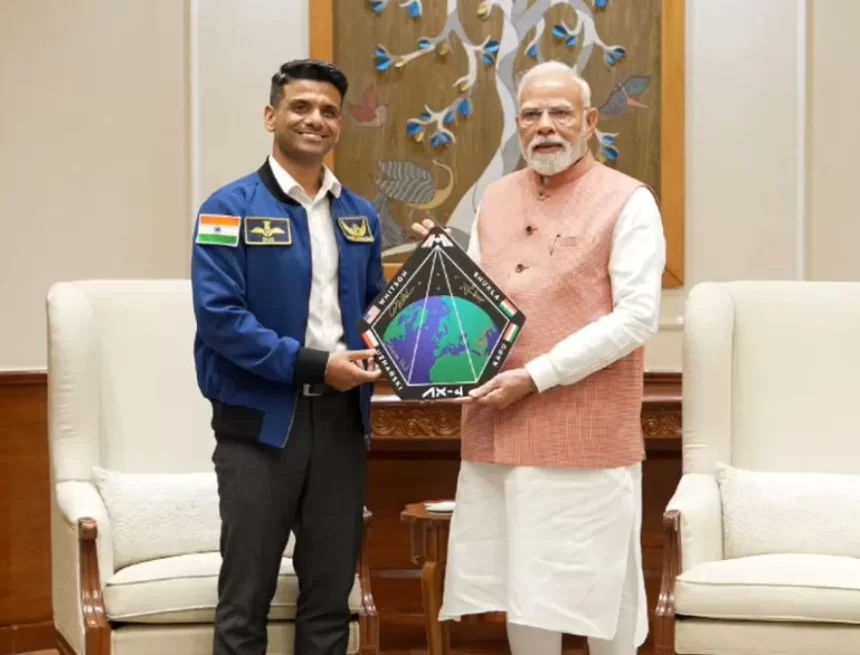 bogq0hcc_pm-modi-shubhanshu-shukla-_650x400_18_August_25 PM Modi Meets Astronaut Shubhanshu Shukla After Historic Space Mission
