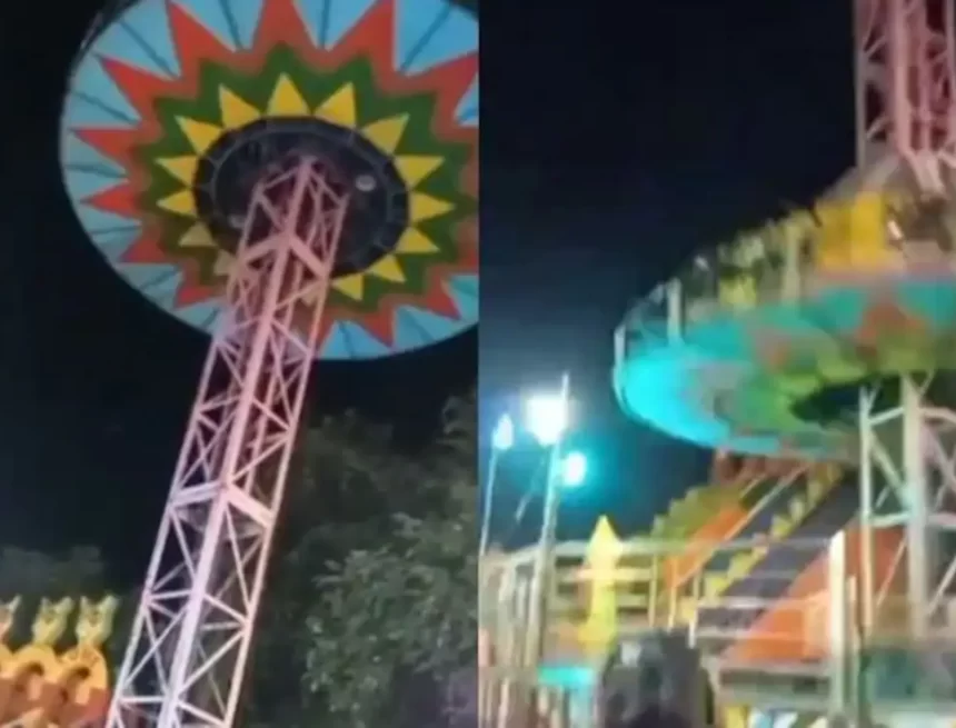 n44tmpio_gujarat-fair-ride-crashes_625x300_19_August_25 Five Injured as High-Rise Ride Collapses at Temple Fair in Gujarat’s Navsari