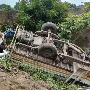 4 Pilgrims Killed, 25 Injured as Pickup Truck Falls into Gorge in Himachal’s Kangra