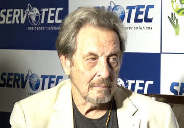 elon-musk’s-father-faces-multiple-allegations-of-sexually-abusing-his-own-children-and-stepchildren