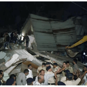 Indore Building Collapse: Two Dead, 12 Injured as Three-Storey Structure Caves In