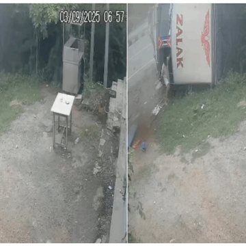 Speeding Lorry Overturns After Hitting Culvert in Telangana’s Nalgonda; Driver Escapes With Minor Injuries