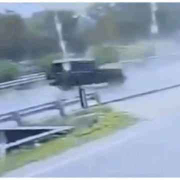 Speeding Thar Spins Out of Control on Kanpur–Varanasi Highway; CCTV Captures Shocking Incident