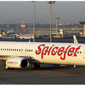 SpiceJet Q400 Makes Safe Landing After Wheel Detaches Mid-Flight From Kandla to Mumbai
