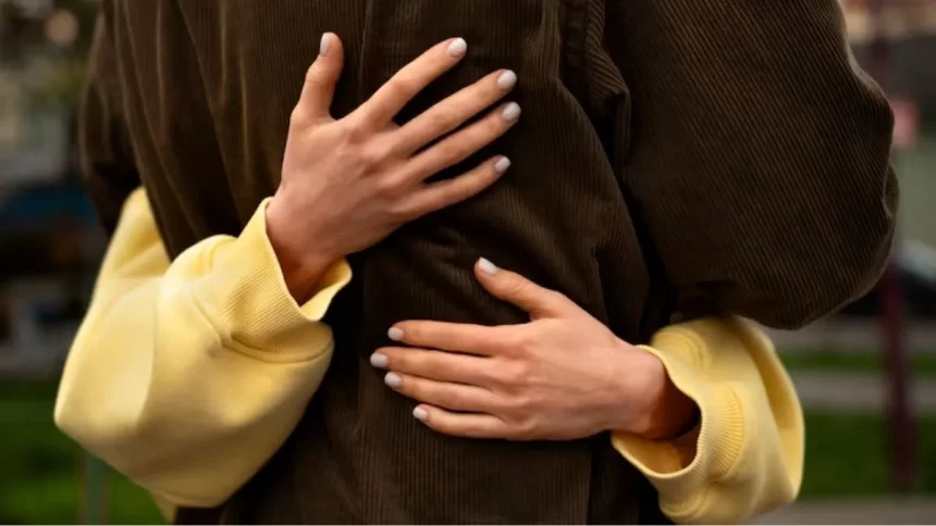 Dark Triad Manipulation: Study Reveals How Psychopaths and Narcissists Use Hugs to Control Their Partners