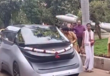 bengaluru-college-showcases-prototype-driverless-car-in-viral-video