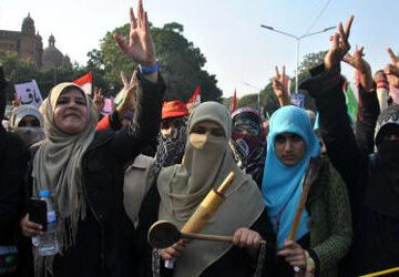 pakistan-cancels-republic-day-parade-amid-fuel-crisis,-lpg-stock-down-to-9-days