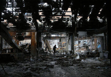 multiple-strikes-hit-iran’s-key-oil-hub-kharg-island-as-trump’s-deadline-nears