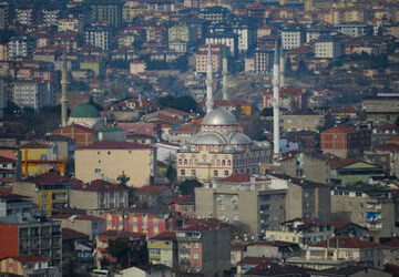 three-attackers-neutralised-in-gunfight-with-police-in-istanbul,-two-officers-injured