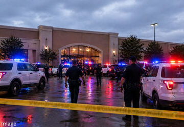 1-dead,-5-injured-in-us-mall-shooting,-five-suspects-in-custody,-say-authorities 1-dead,-5-injured-in-us-mall-shooting,-five-suspects-in-custody,-say-authorities