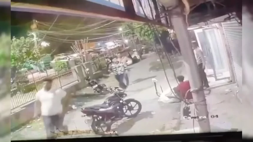 0q67js24_delhi-shooting-accused_625x300_27_May_26 Delhi Teen Shot After Argument Over Chair in Amar Colony; Minor Accused Apprehended