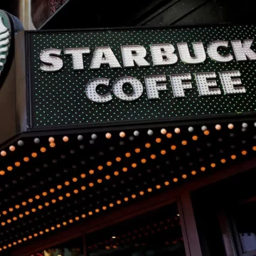3f8e6f5d274696d362358369f423d01fdb60e0ee7d4728588c578a7438c6b634 Starbucks Korea CEO Resigns After Military-Themed Promotion Sparks Public Backlash