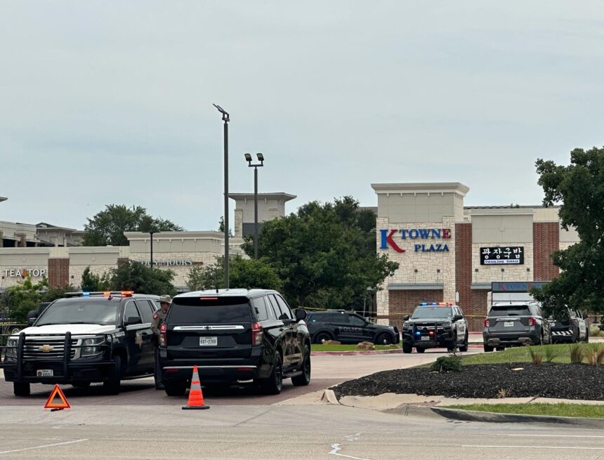 69fa39bf5d978.image Targeted Gunfire at Texas Shopping Centre Leaves Two Dead, Three Injured in Business Dispute