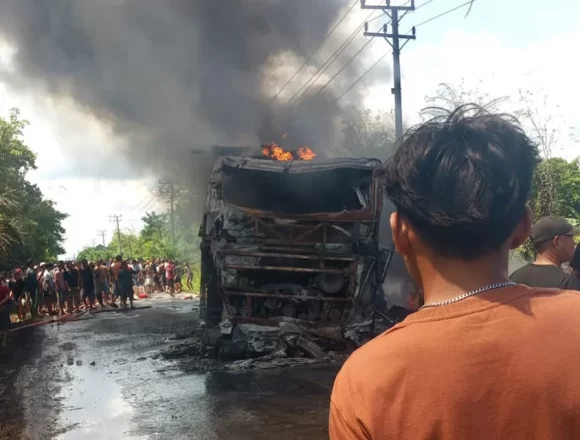 Fiery Bus and Oil Tanker Crash in Indonesia Leaves At Least 16 Dead on Sumatra Highway