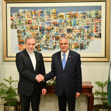 Pakistan and Iran Strengthen Diplomatic Coordination Amid Escalating West Asia Tensions