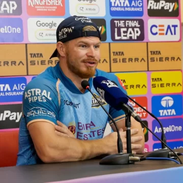 PHILLIPS-1 Glenn Phillips Reacts Sharply During Post-Match Media Interaction After RCB vs GT Clash
