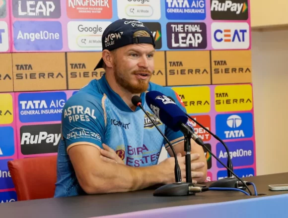 PHILLIPS-1 Glenn Phillips Reacts Sharply During Post-Match Media Interaction After RCB vs GT Clash