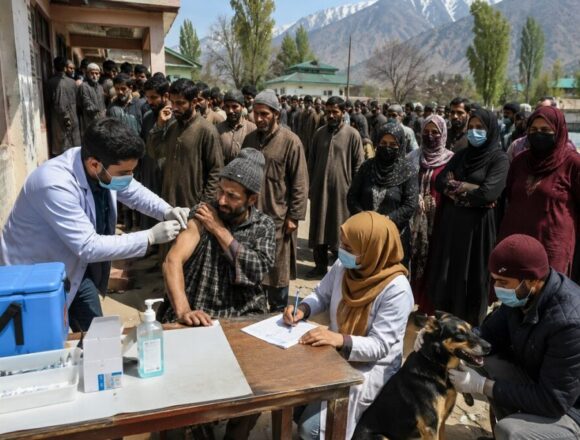 Suspected Rabid Meat Consumption Sparks Panic in Jammu and Kashmir Village; Over 250 Residents Given Preventive Vaccination