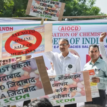 all-india-chemist-strike-2026-05-d5ed0c4046dcbb4969e12e16cdcc00ba-1200x800 Tamil Nadu Sees Massive Medical Shop Shutdown as Nationwide Chemists’ Strike Disrupts Pharmacy Services