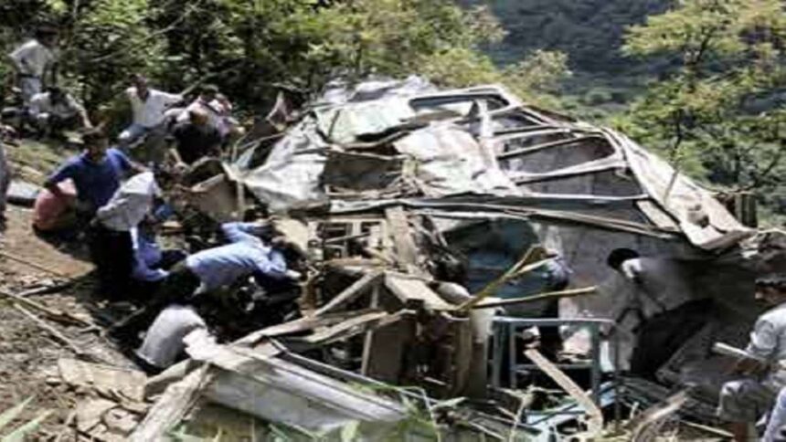 Elderly Man Killed, Five Family Members Injured in Mumbai-Goa Highway Crash in Raigad