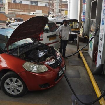 cng_price_hike_mumbai_1732526036862_1732526037130 Mumbai CNG Prices Hiked to ₹84 per Kg as Fuel Costs Surge Amid Global Energy Volatility