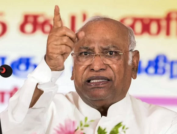 Kharge Accuses Centre of Burdening Citizens Over Fuel Price Hike, Raises Questions on Corporate Favouritism