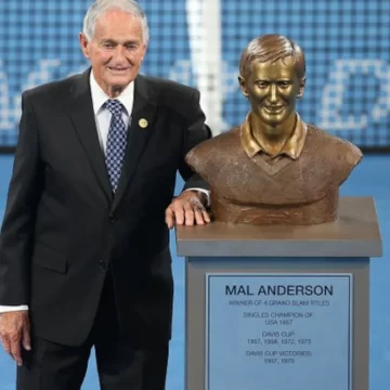 Australian Tennis Icon Neale Fraser Passes Away at 91, Leaving Behind a Historic Grand Slam Legacy