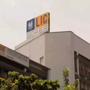 lic-shares-soar-5-after-first-ever-11-bonus-issue-heres-everything-you-need-to-know LIC Shares Rally After Strong Q4 Performance and Maiden Bonus Announcement