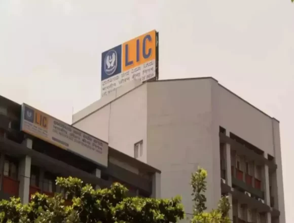 LIC Shares Rally After Strong Q4 Performance and Maiden Bonus Announcement